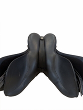 17.5Inch Used Wintec All Purpose Saddle Medium Tree 2000
