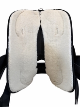 17 Inch Used Abetta Cordura Trail Saddle X Wide Draft Tree 20552