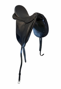 17 Inch Used Bates Dressage Saddle Medium Tree Isabell