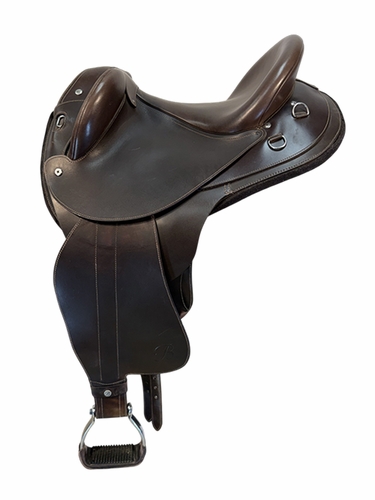 SOLD 2026/09/05 17 Inch Used Bates Kimberley HB Classic Stock Saddle Wide Tree