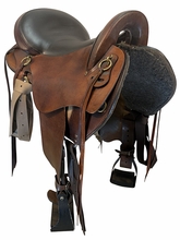 SOLD 2026/09/19 17 Inch Used Big Horn Endurance Trail Saddle Medium Flex Tree 807