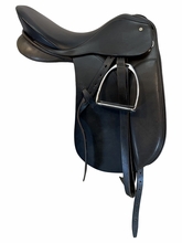 17 Inch Used BT Crump Dressage Saddle Medium Tree The Contender