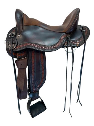 SOLD 2026/02/03 17 Inch Used Circle Y Horse Tack World Flex Endurance Saddle Wide Tree 5296