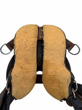 SOLD 2026/08/10 17 Inch Used Circle Y Kentucky Gaiter Trail Saddle Medium Flex2 Tree 1582