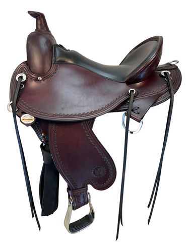 SOLD 2025/10/09j 17 Inch Used Circle Y Kentucky Trail Gaiter Saddle 1582