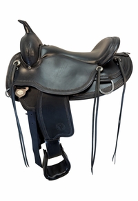 17 Inch Used Circle Y Omaha Trail Saddle Wide Flex Tree 1554