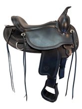 17 Inch Used Circle Y Omaha Trail Saddle Wide Flex Tree 1554