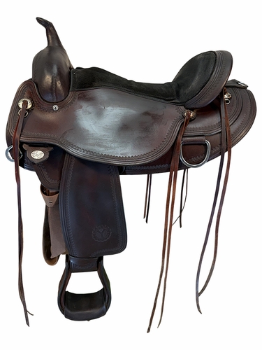 17 Inch Used Circle Y Omaha Trail Saddle Wide Flex2 Tree 1554