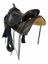 17 Inch Used Circle Y Topeka Trail Saddle Wide Flex2 Tree 1651