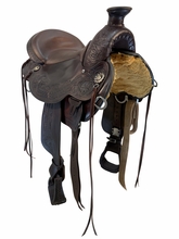 17 Inch Used Cirlce Y Walnut Grove Trail Saddle Wide Flex Tree 1157