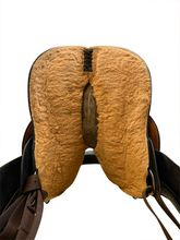 PRICE REDUCED! 17 Inch Used Dakota Barrel Saddle 305