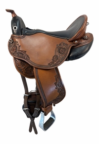 17 Inch Used DP Saddlery Quantum West Short Light Adjustable Saddle  1216