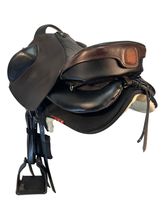 SOLD 2025/08/12  17 Inch Used Ghost Treeless Endurance Saddle