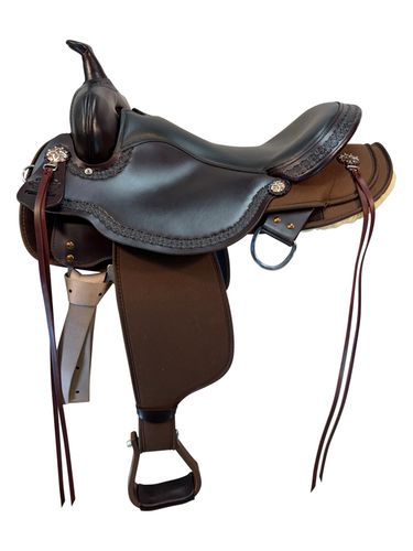 17 Inch Used High Horse by Circle Y Daisetta Trail Saddle 6914