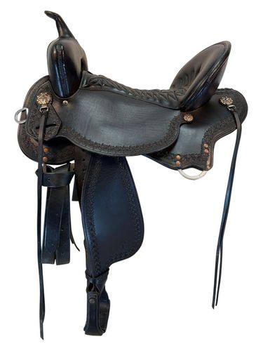 17 Inch Used Horse Tack World by Circle Y Trail Saddle Wide Flex Tree 5295