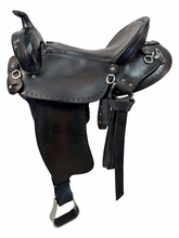 17 Inch Used Imus Trail Saddle Medium Flex Tree