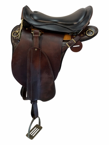 17 Inch Used Jack Haggins Saddlery Endurance Saddle Medium Tree
