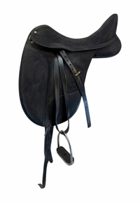 17 Inch Used Wintec Dressage Saddle Medium Tree