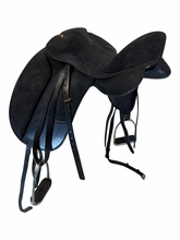 17 Inch Used Wintec Dressage Saddle Medium Tree