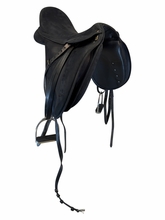 17 Inch Used Wintec Dressage Saddle Medium Tree