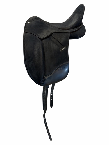 17 Inch Used Wintec Dressage Saddle Medium Tree