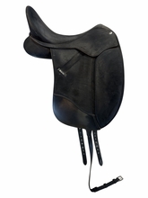 17 Inch Used Wintec Dressage Saddle Medium Tree