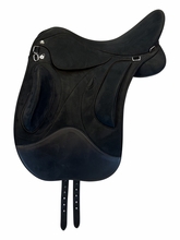 SOLD 2026/04/01j  17 Inch Used Wintec Pro Endurance Saddle Medium Tree