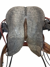 17 Inch Used Wyoming Saddlery Endurance Saddle Wide Flex Tree