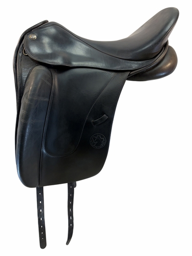 18.5Inch Used Henning Saddlery Dressage Saddle Narrow Tree