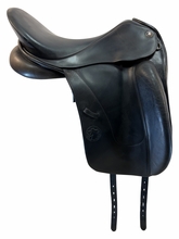 18.5Inch Used Henning Saddlery Dressage Saddle Narrow Tree