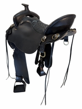 18.5Inch Used Tucker High Plains Trail Saddle Medium Tree T60