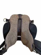 18.5Inch Used Tucker High Plains Trail Saddle Medium Tree T60