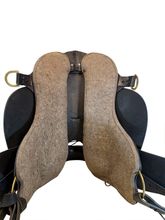 18.5Inch Used Tucker High Plains Trail Saddle Wide Tree T60