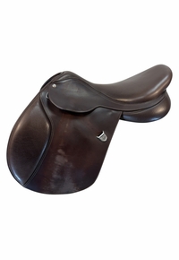 18 Inch Used Bates Close Contact Saddle Medium Wide Tree Caprilli