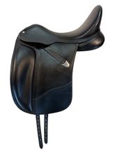 18 Inch Used Bates Dressage Saddle 2X Wide Tree