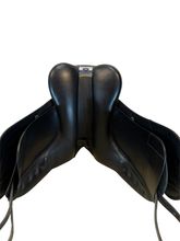 18 Inch Used Bates Dressage Saddle 2X Wide Tree