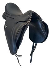 18 Inch Used Bates Isabell Icon Dressage Saddle