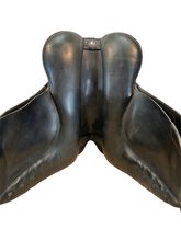 18 Inch Used Bates Isabella Dressage Saddle