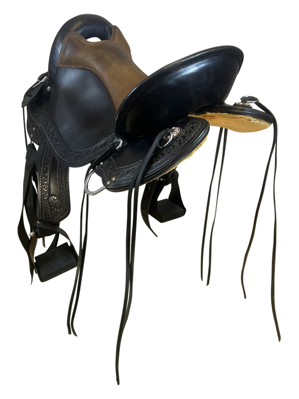 18 Inch Used Circle Y Horse Tack World Endurance Flex Trail Saddle 5296