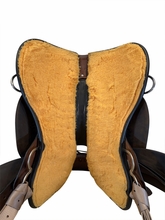 18 Inch Used Circle Y Reno Trail Saddle Wide Flex2 Tree 2373