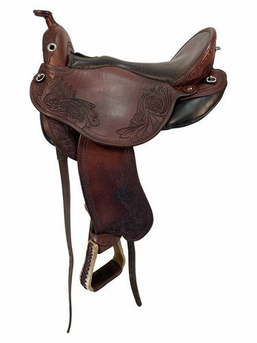 SOLD on LAYAWAY 2025/07/30 18 Inch Used DP Saddlery Quatum Short and Light