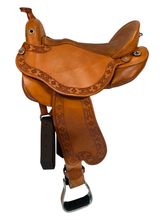 HOLD 2026/04/10c 18 Inch Used DP Saddlery Trail Saddle Adjustable Tree
