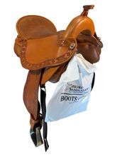 HOLD 2026/04/10c 18 Inch Used DP Saddlery Trail Saddle Adjustable Tree