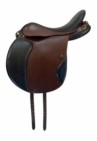 18 Inch Used Duett Companion Jumping Saddle Wide Tree
