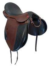 18 Inch Used Duett Companion Jumping Saddle Wide Tree