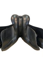 HOLD 2025/11/03j 18 Inch Used M Toulouse Dressage Saddle