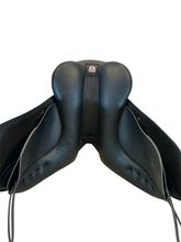 SOLD LAYAWAY 2025/07/02j  18 Inch Used Wintec Dressage Saddle 500