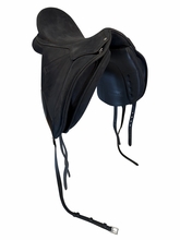 18 Inch Used Wintec Dressage Saddle Meidium Tree