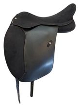 18 Inch Used Wintec Dressage Saddle Pro Wide
