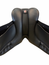 18 Inch Used Wintec Dressage Saddle Wide Tree 500
